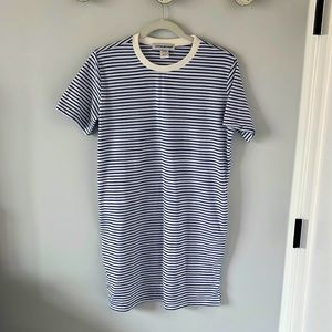 T-shirt dress